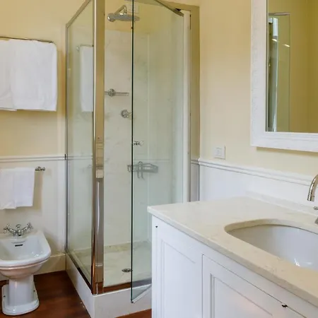 Guidi 10 Emma ميلانو ماريتيما